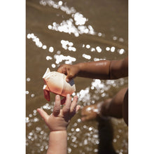 Load image into Gallery viewer, Oli &amp; Carol H2Origami Crab-Baby toys-Oli &amp; Carol-Eco Lelu
